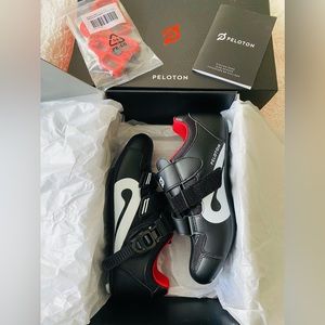 NWT  Peloton - Womens Shoes Size 7